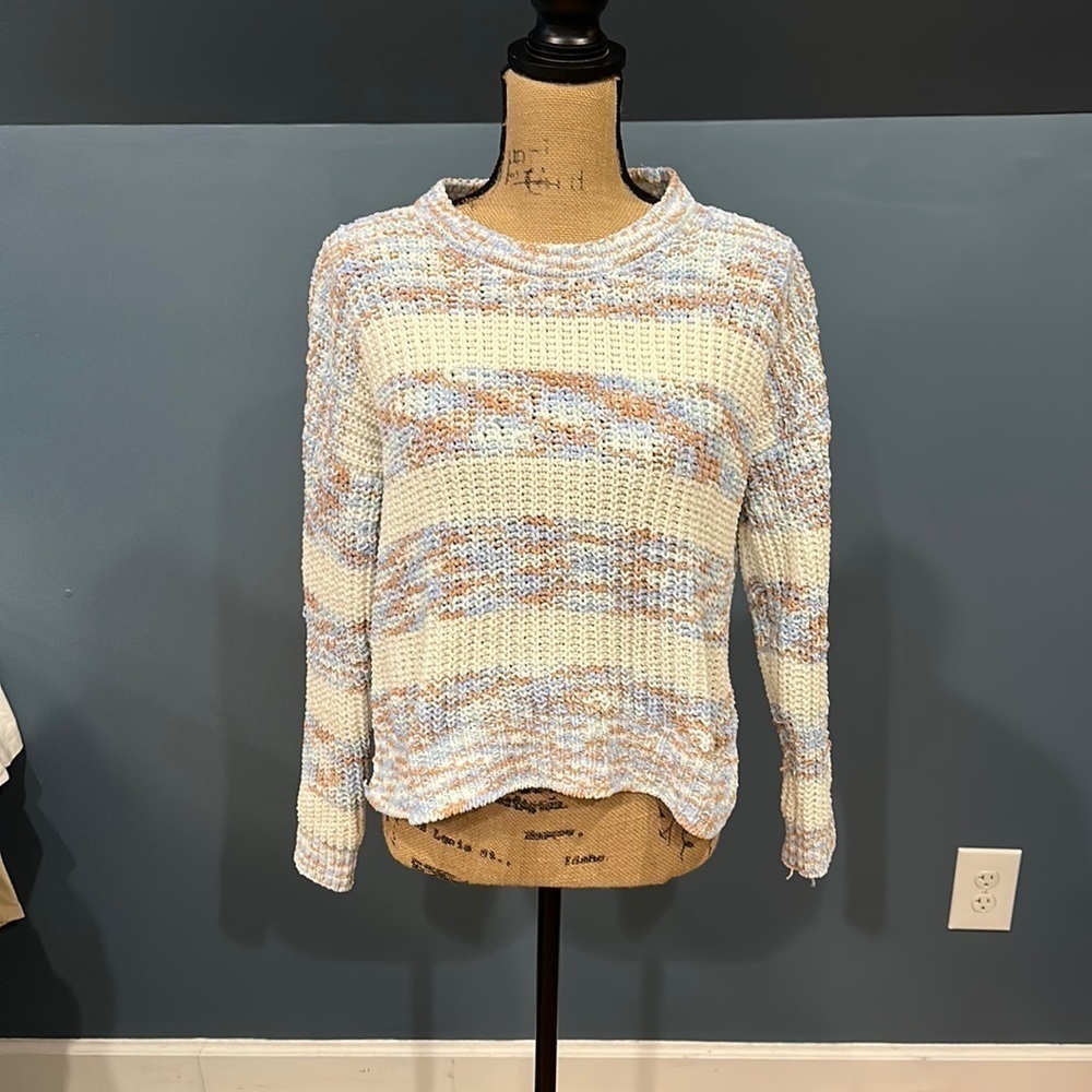 SO sweater size medium women’s